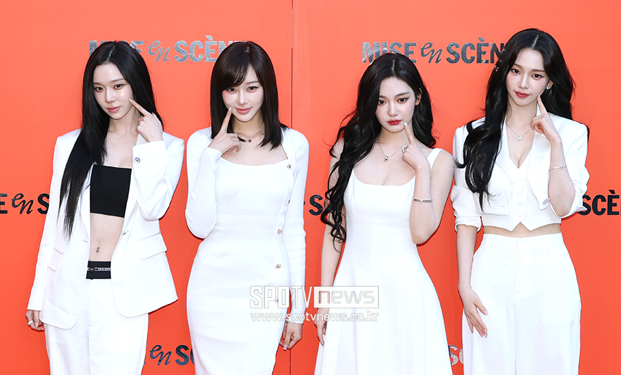 [포토S] 에스파, '함께 성수동 나들이'