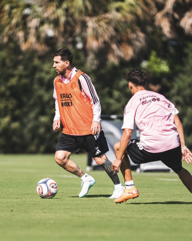▲ 손흥민과 리오넬 메시의 8년 만에 맞대결이 올 시즌 MLS 첫 장을 장식한다. LAFC가 인터 마이애미를 홈으로 불러들이는 이번 개막전은 2026시즌 통틀어 팬들 눈길을 가장 사로잡을 빅매치로 자리할 전망이다. ⓒ 인터 마이애미