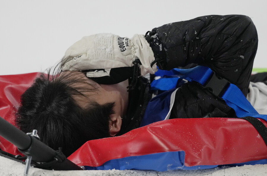 '끔찍 사고→얼굴 감싼' 이승훈, 韓 최초 결선 속 부상 마무리..."올림픽 포기하고 싶지 않았어"