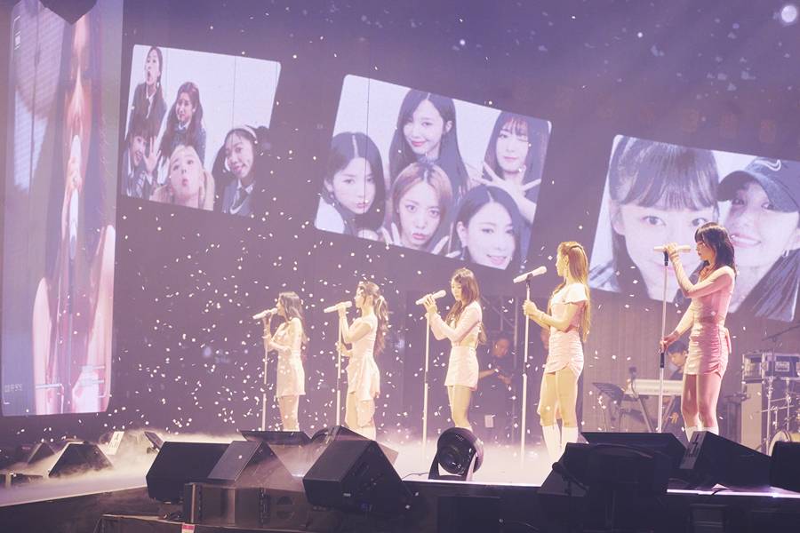 에이핑크, 눈물의 15주년 콘서트 "꾸준히 활동할 수 있게 해줘서 감사, 오래보자"
