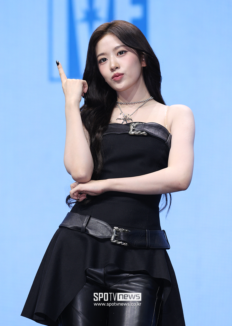 [포토S] 아이브 안유진, '예뻐도 너무 예뻐'