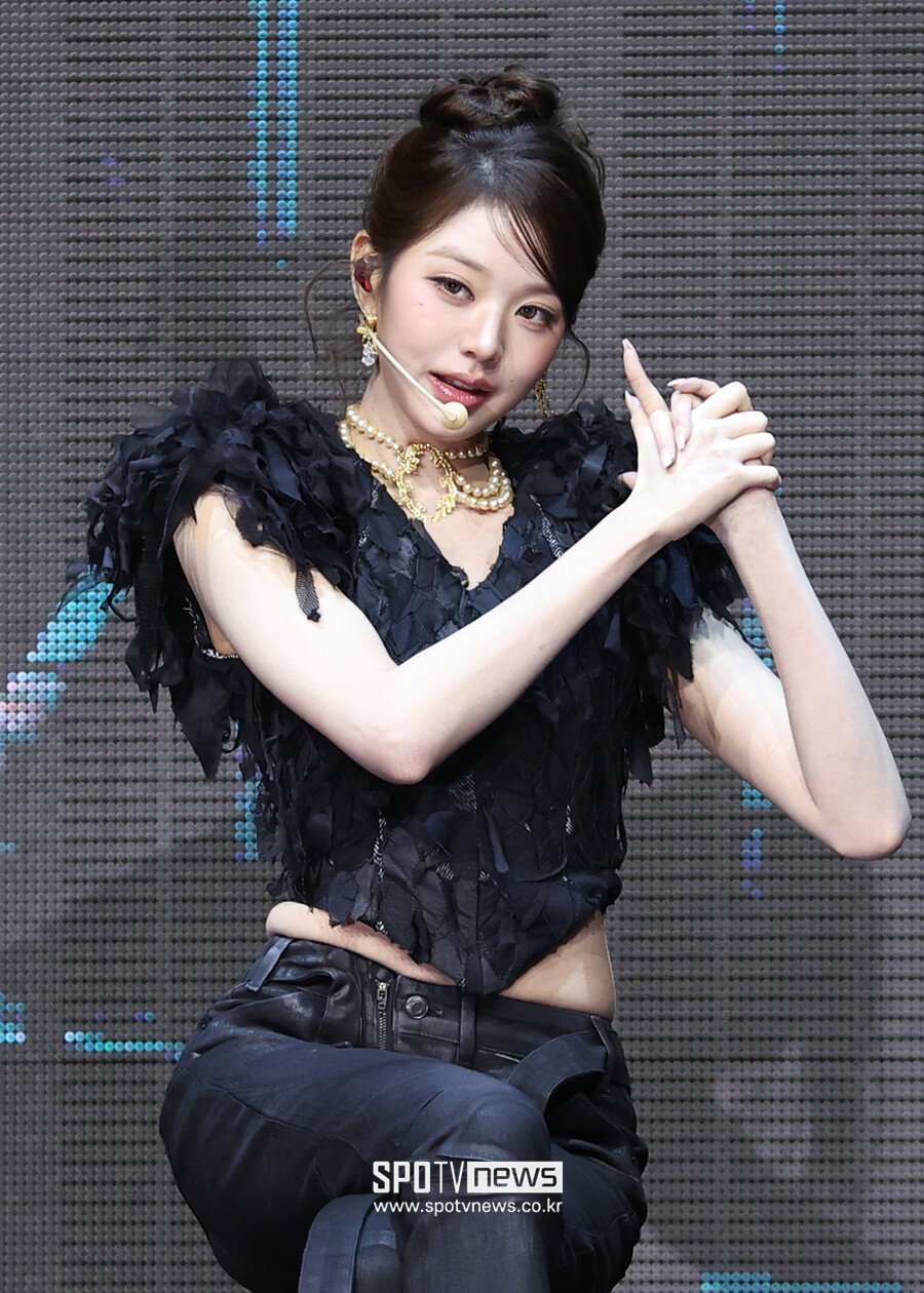 [포토S] 아이브 장원영, '블랙홀 매력'