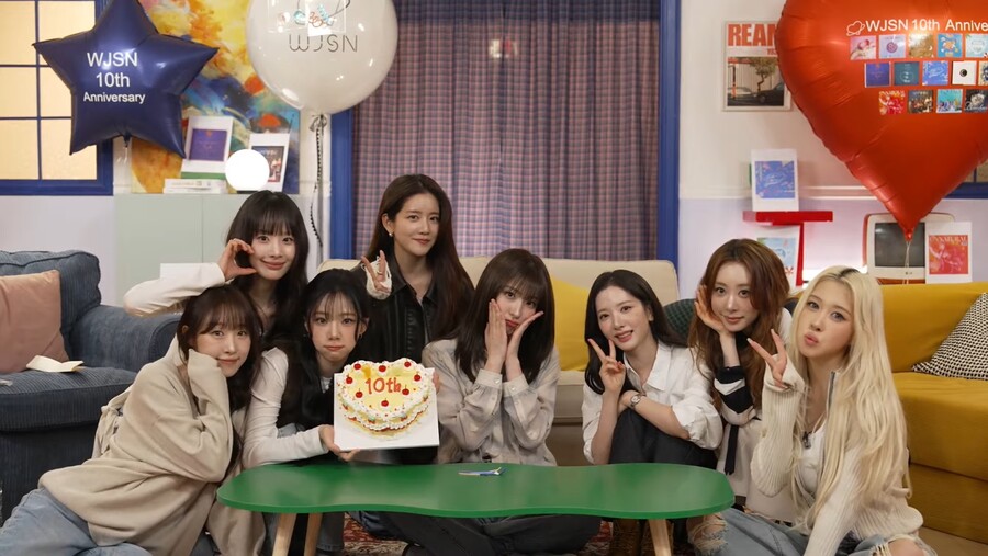 우주소녀, 벌써 데뷔 10주년…설아 "험한 연예계서 사고 안 친 멤버들 고마워"