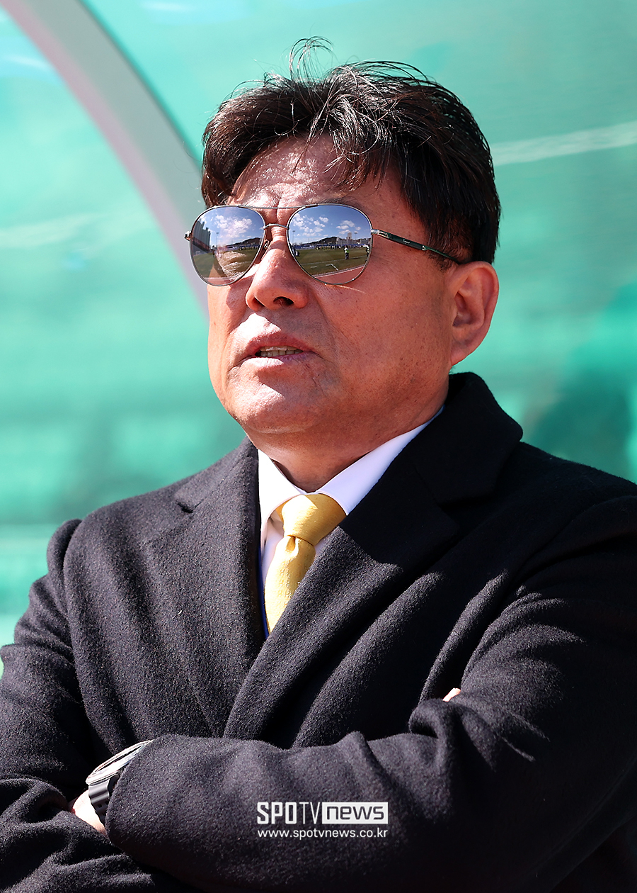 [포토S] 결승전 앞둔 전주대 정진혁 감독