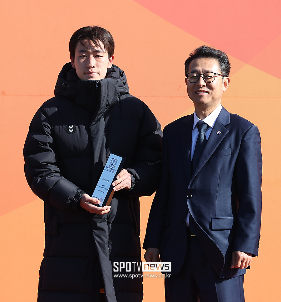 [포토S] 전주대 지원혁, '우수 선수상 수상'