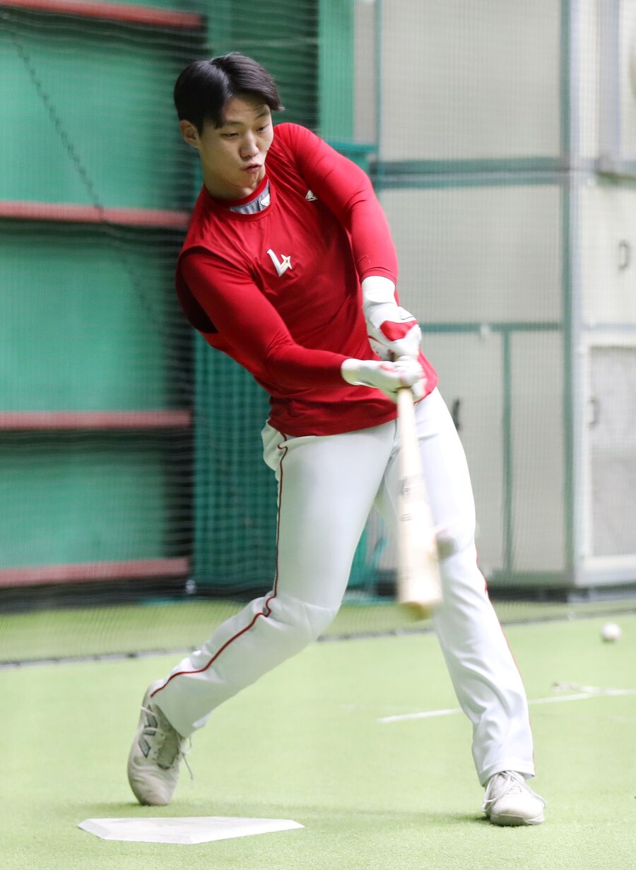 ‘제2의 최정’으로 키워보겠다… 세금 내니 쑥쑥 성장, “다른 선수를 보는 수준” 기대감 이유 있다