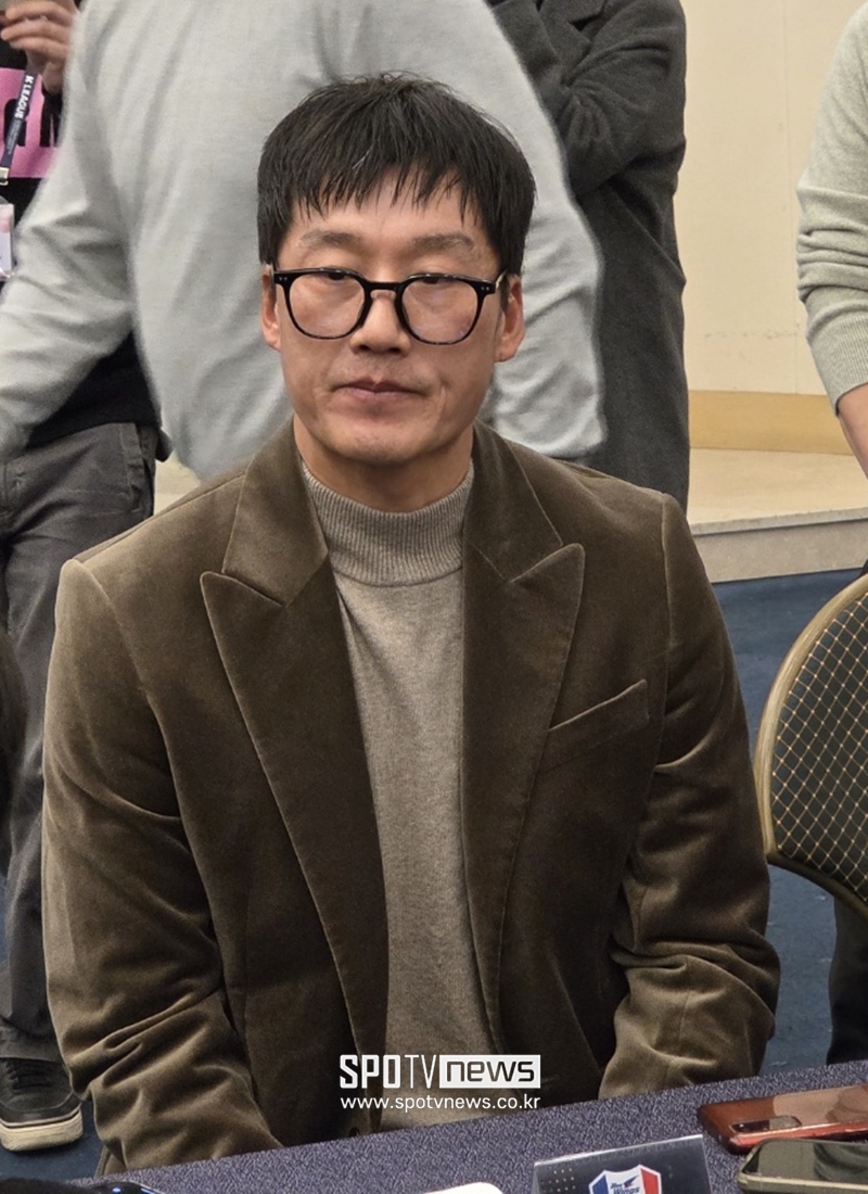 [SPO 현장] '개막까지 이틀' 이정효의 독기 "수원 팬들에게 욕을 먹든 칭찬을 듣든 둘 중 하나" 정면돌파