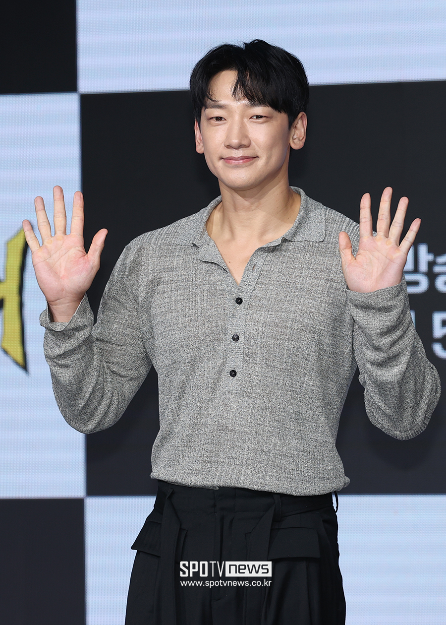 [포토S] 비, '오랜만이죠?'