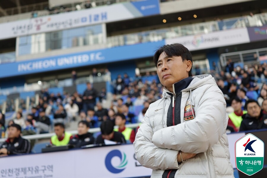 [SPO 현장] '부임 3년 차 첫 개막전 승리' 김기동 감독 "아스널도 전방 압박 실패해...위기 관리 능력 준비해야"