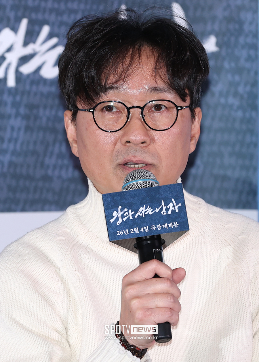 장항준, 한 단역배우가 전한 미담 "일부러 번호 알아내 기저귀 선물"