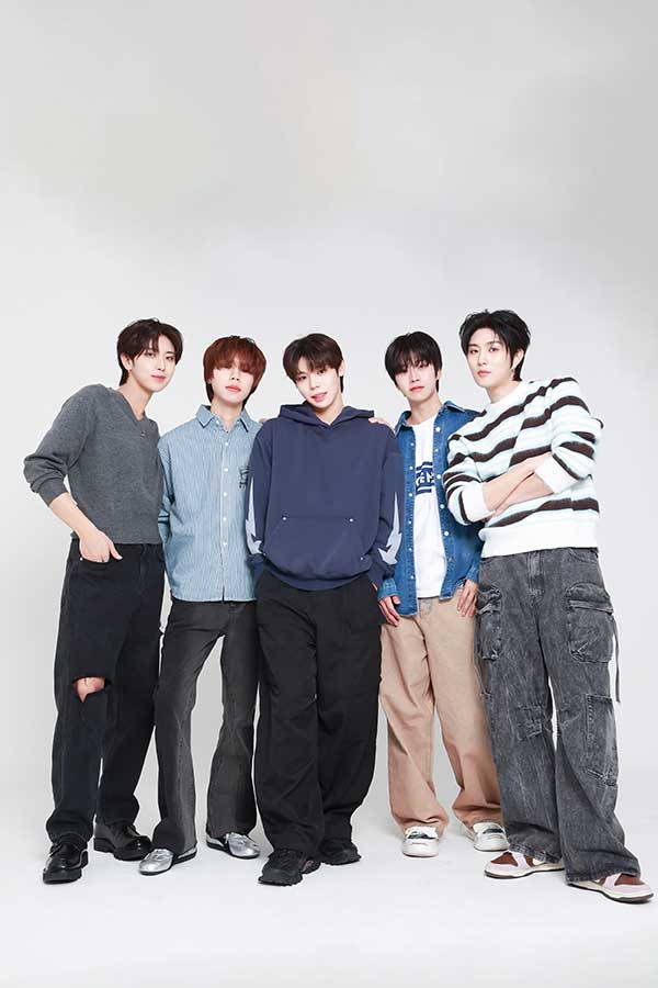 보이드, 데뷔앨범 타이틀곡은 '터그 오브 워'…'01' 트랙리스트 공개