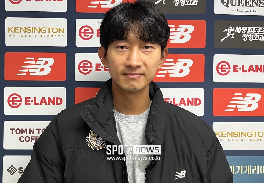 [SPO 현장] '깜짝' 안면 마스크 쓰고 등장한 김현, "언제 부러질지 몰라 갖고 있었어...병원? 정신적으로 약해질 것 같았다"