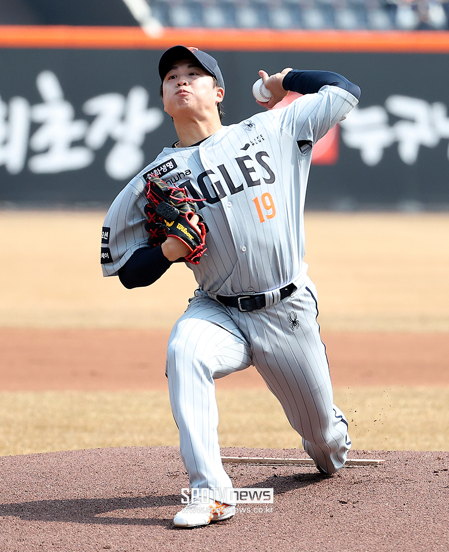 [포토S] 한화 선발 왕옌청