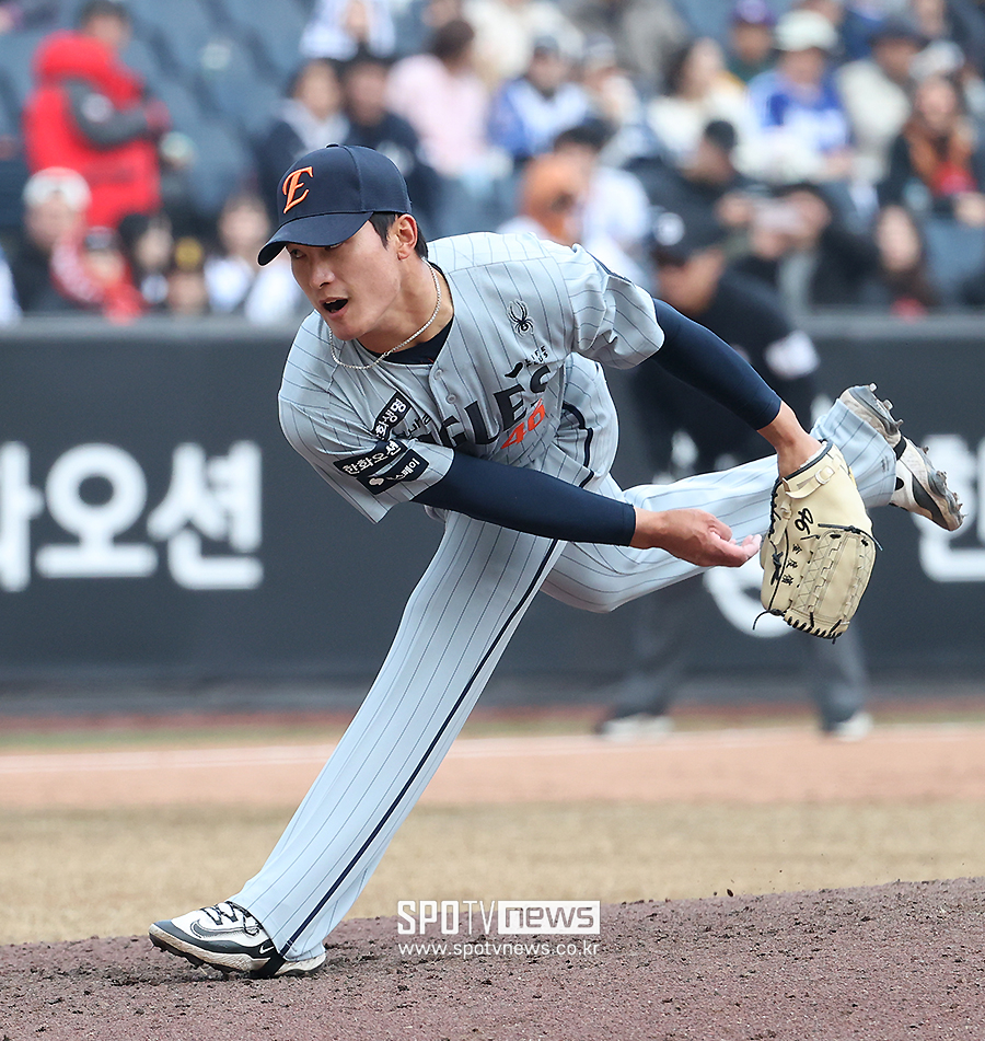 [포토S] 역투하는 김도빈