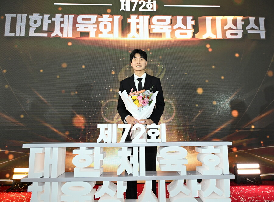배드민턴 11회 우승 김원호, 대한체육회 체육대상 수상…사격 반효진-사이클 최태호 최우수상