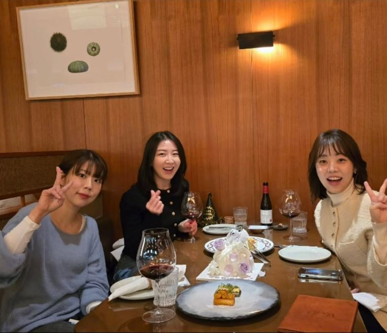 '나는 솔로' 30기 영숙·정숙·현숙, 밖에서도 끈끈한 '쑥 씨스터즈'…"우리 사이 좋아요"
