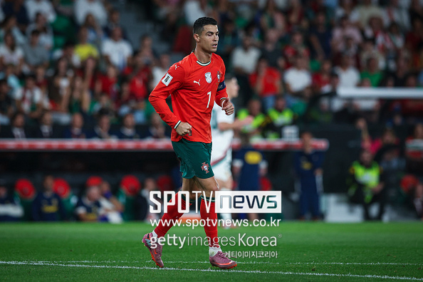 ▲ fifa world cup 2026 qualifier lisboa ball team players player portugal v hungary - fifa world cup 2026 qualifier teams bola lisbon football cristiano ronaldo futebol