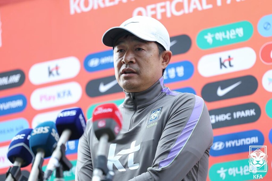 [SPO 현장] 일본-베트남에 패배 '경질 위기 극복' 이민성 감독 "군필자도 총동원, 아시안게임 금메달 꼭 따겠다"