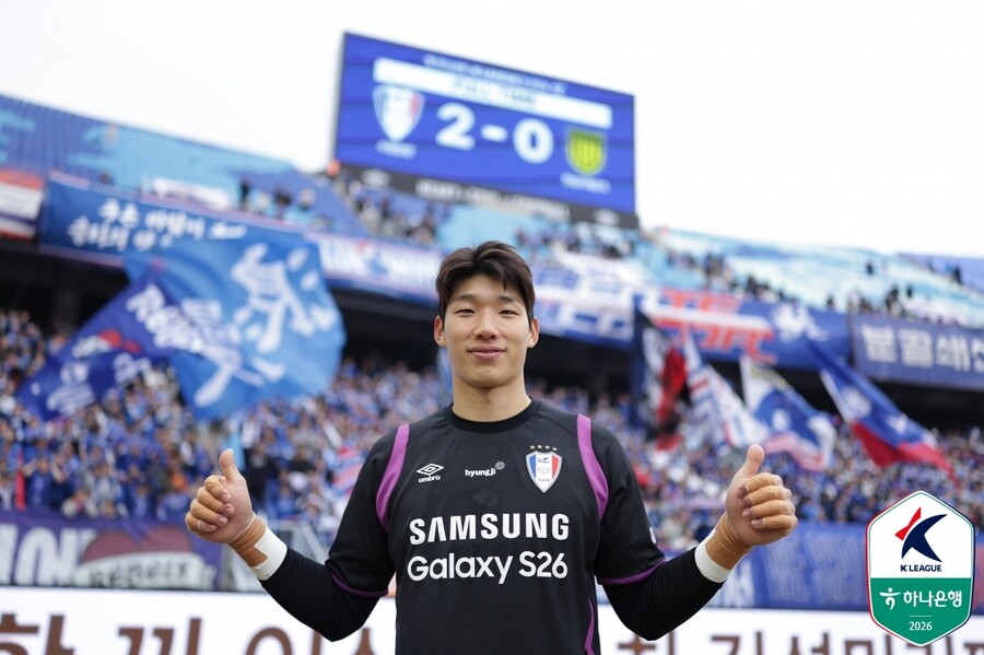 ▲ 프로축구 K리그2 수원 삼성 블루윙즈 김준홍 골키퍼가 24일 충남 천안 코리아풋볼파크에서 열린 23세 이하 축구대표팀의 3월 소집 훈련에 합류했다. ⓒ한국프로축구연맹