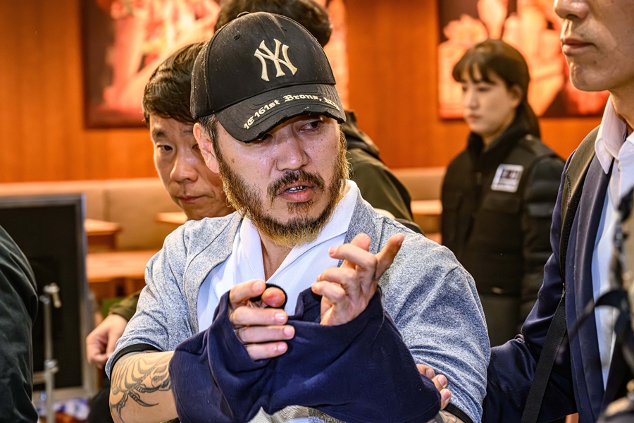 ▲ 국내 송환된 박왕열.  ⓒ연합뉴스