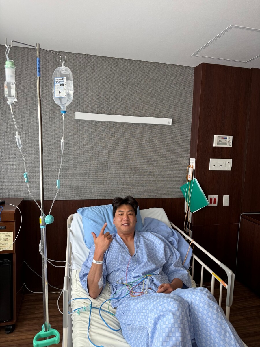 ▲ SSG 랜더스 김광현이 일본 나고야 소재 병원에서 어깨수술을 무사히 마쳤으며, 앞으로 약 1개월 간 일본에서 회복 및 재활일정을 소화할 예정이다. ⓒSSG 랜더스