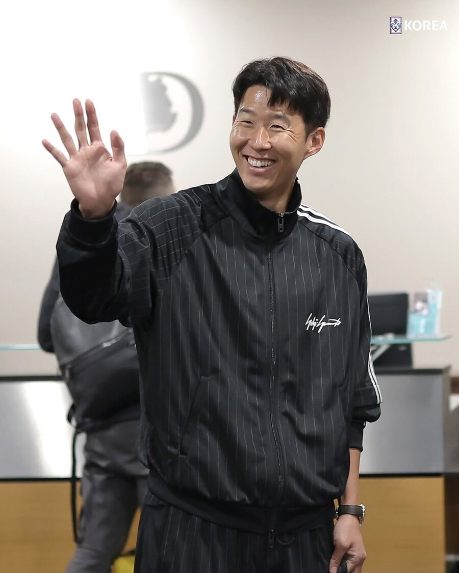 'HERE WE GO' 떴다! 손흥민 못 살게 구네…LAFC 우승 빨간불 → 맨유 떠나는 카세미루, 메시 美 동료 선택!