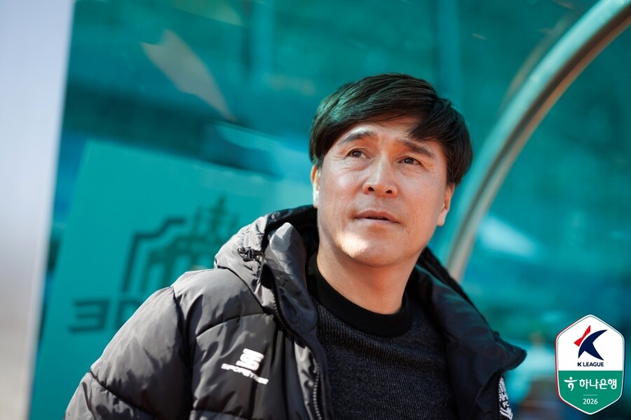 ▲ 손현준 김해FC 2008 감독. ⓒ한국프로축구연맹
