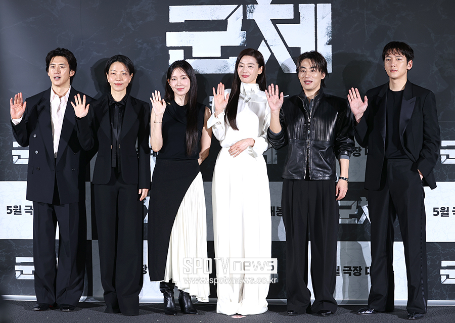 [포토S] 영화 '군체'의 주역들