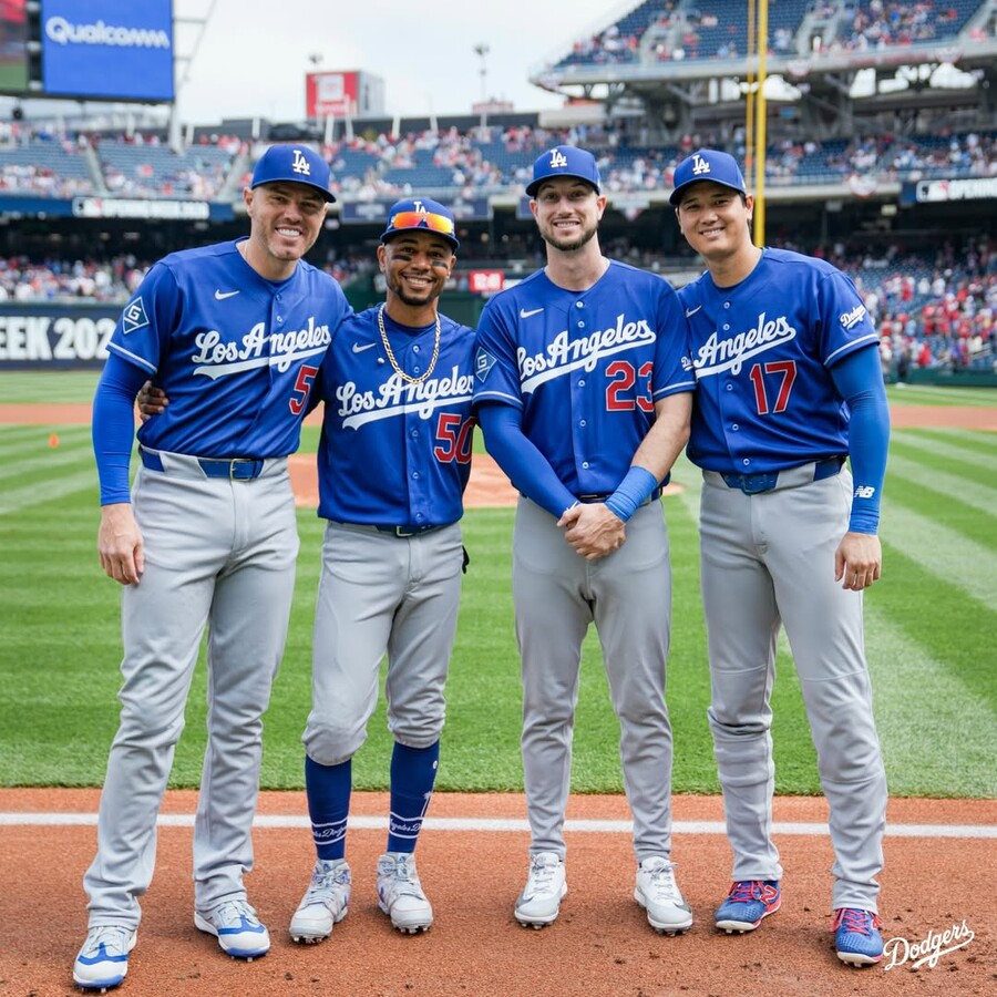 KBO 구단이 이랬다간 팬들에 혼난다…다저스 역대급 빅4 기념샷, 몸값만 2조 2000억인데 언제까지 함께할까