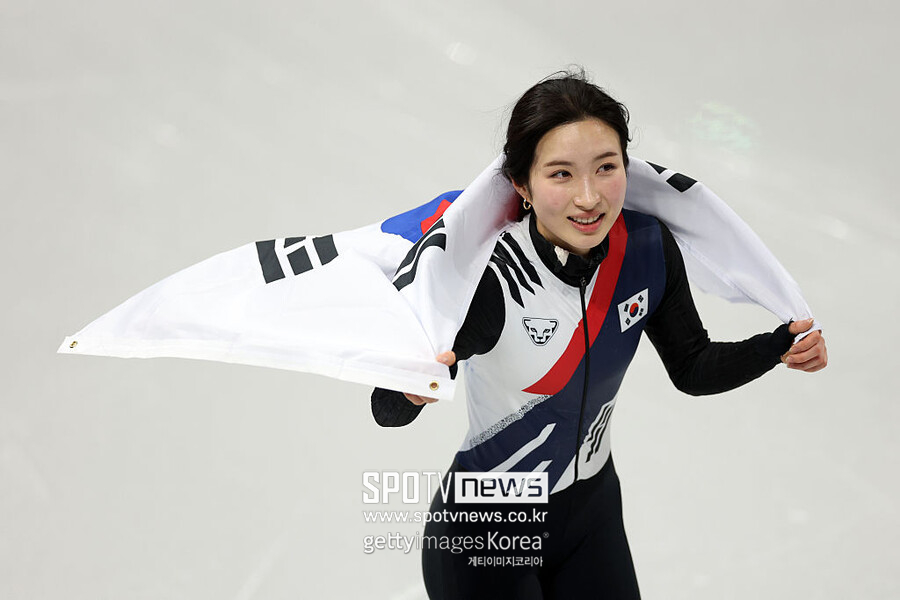'올림픽 金' 람보르길리의 화려한 챔필 귀환…김길리 KIA-키움전서 시구 "타이거즈 꼭 정상에 섰으면"