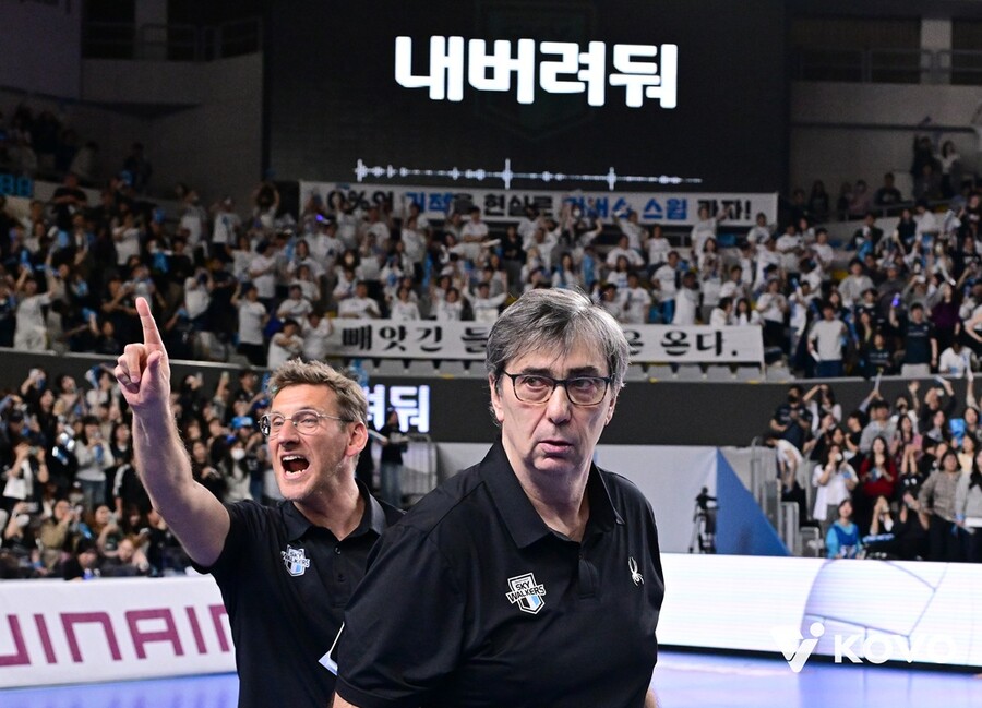 "부적절 언행 즉각 중단하길"…블랑 감독의 멈추지 않는 '입', KOVO 유감 표명했다