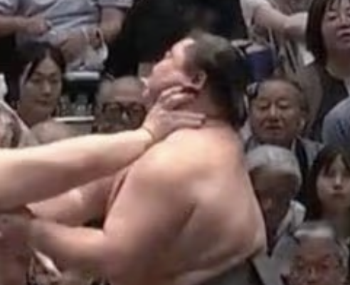뺨 때리고 제자 폭행…176kg 일본 레전드, "술 취해 女 엉덩이 만져서" 여론 뒤집힌 이유 ‘훈육 인정’