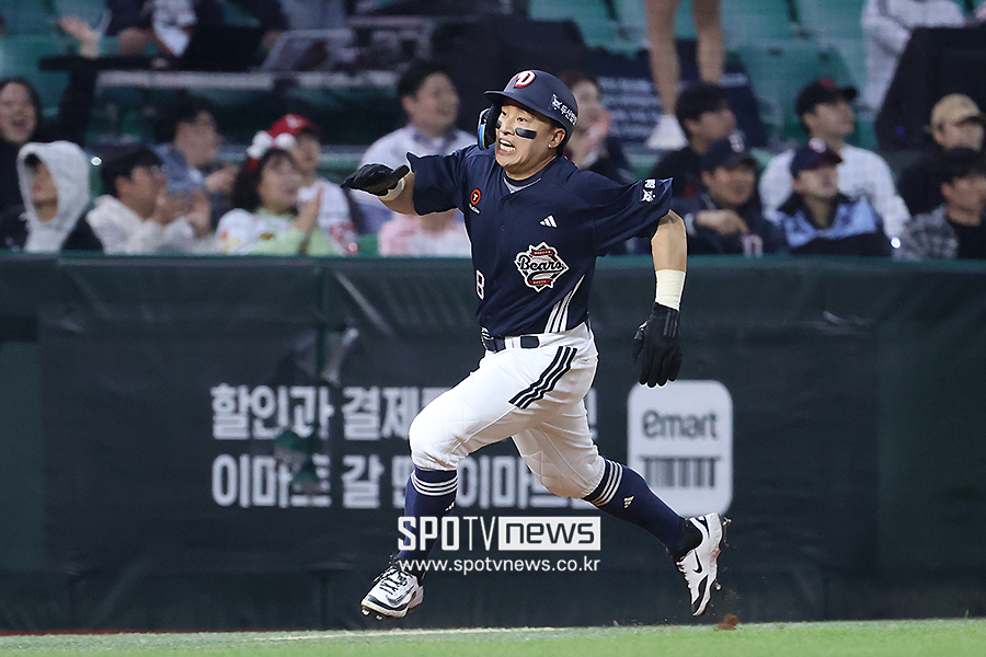 ▲ 두산 베어스 손아섭이 14일 인천 SSG랜더스필드에서 열린 2026 신한 SOL KBO리그 SSG 랜더스와의 원정경기에 2번 타자 겸 지명타자로 선발 출전해 시즌 첫 홈런을 때려내고 볼넷 2개를 골라내는 등 맹활약했다. 한화 이글스 소속이었던 손아섭은 14일 오전 두산으로 트레이드됐다. 한화의 2군 퓨처스팀에 머물다 두산 1군 선수단에 합류했다. ⓒ곽혜미 기자