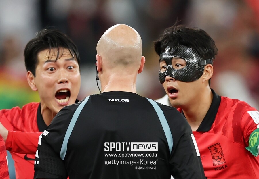 [오피셜] '손흥민 퇴장→벤투 퇴장' 한국과 지독한 악연 테일러 주심, 2026 북중미 월드컵 심판 배정