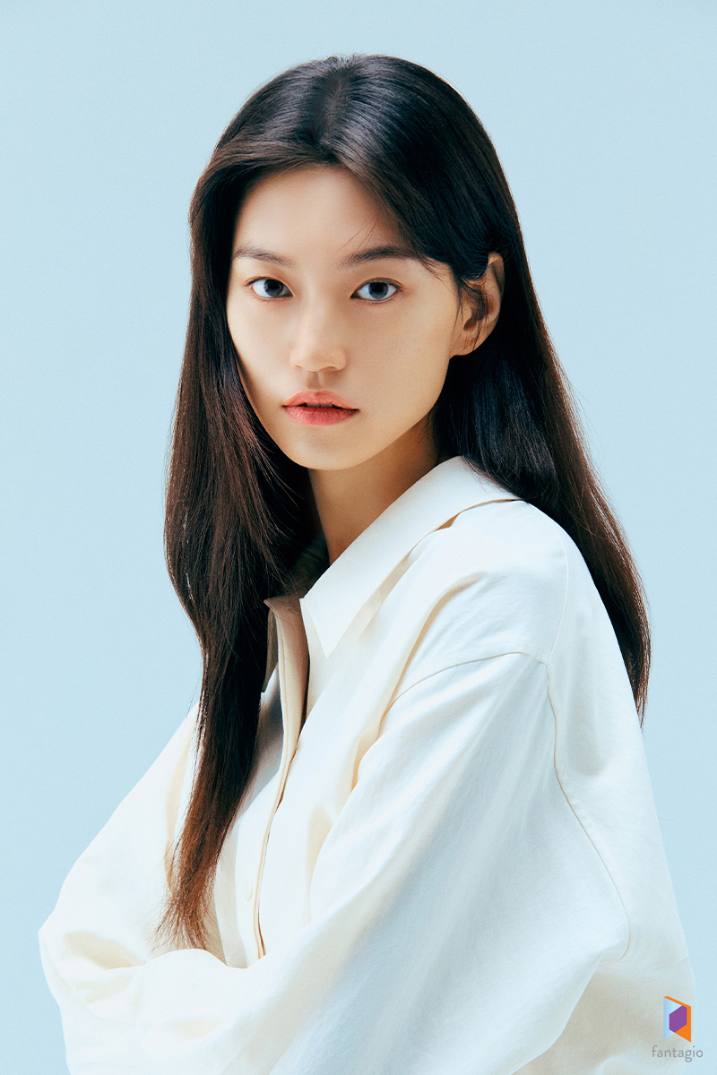 '도라' 김도연, 정주리 손 잡고 칸 레드카펫 밟는다