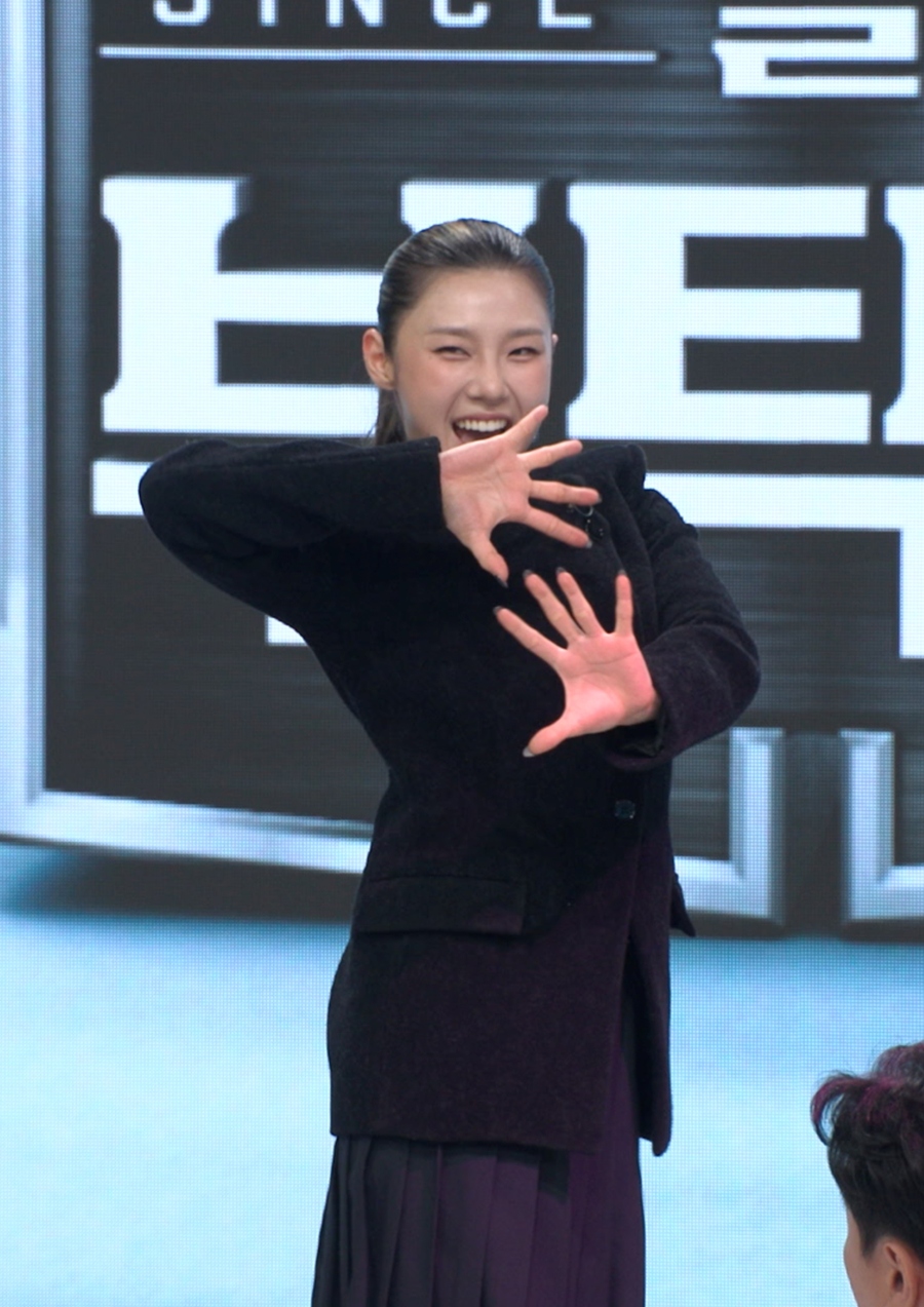 리정 '냉부해' 접수…"박은영·정호영 댄스 보다가…눈 맑아진다" 셰프들 반색
