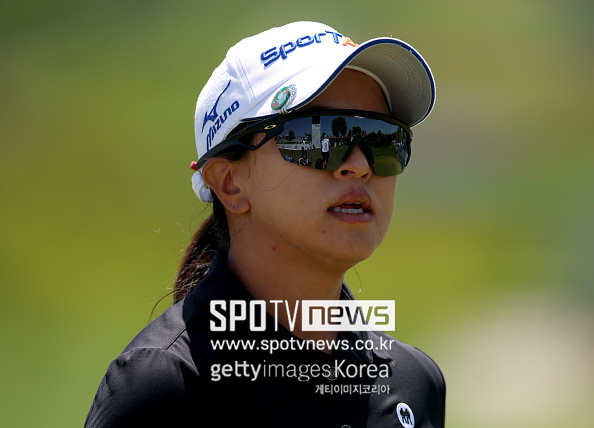 김세영, 시즌 첫 승 순항, LPGA LA 챔피언십 2라운드 단독 선두...윤이나는 3위
