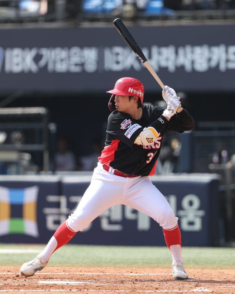 ▲ 이호연은 19일 잠실 두산전에서 안타 하나는 물론 3개의 4사구를 골라내며 분전했다 ⓒKIA타이거즈