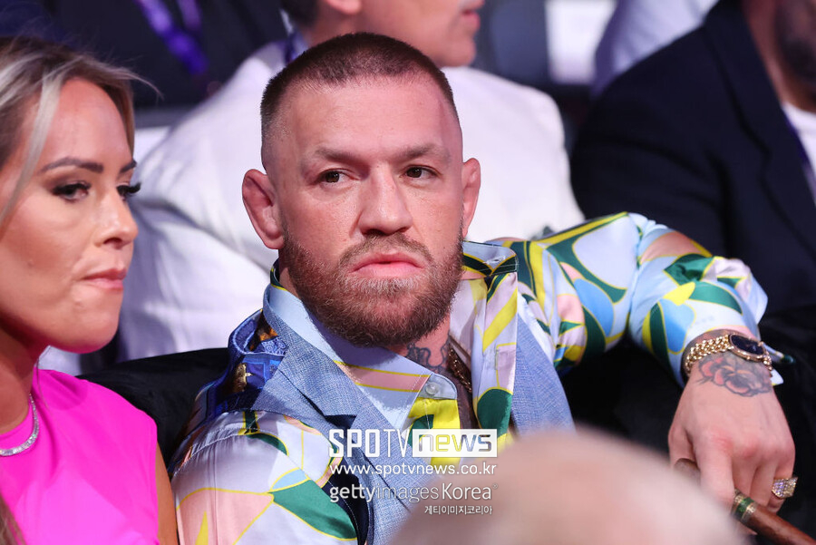 'UFC 아이콘' 맥그리거 진짜 돌아온다…"계약 완료 되면 곧바로 발표"