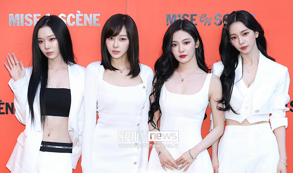 ▲ 5월 두번째 정규앨범 '레모네이드'를 발표하고 월드투어에 나서는 에스파. ⓒ스포티비뉴스DB