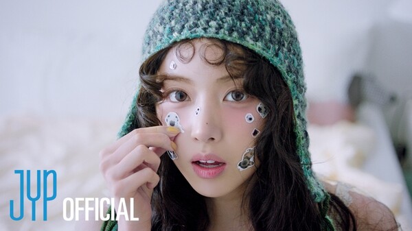 ▲ 엔믹스 다섯번째 미니앨범 '헤비 세레나데' 트레일러 섬네일. 제공|JYP엔터테인먼트