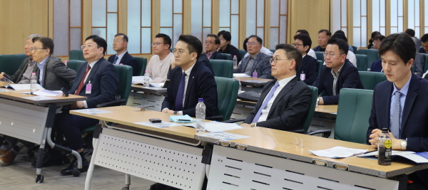 "학교 체육 활성화가 청소년 불법 도박 예방"…국회 차원 논의 시급해졌다