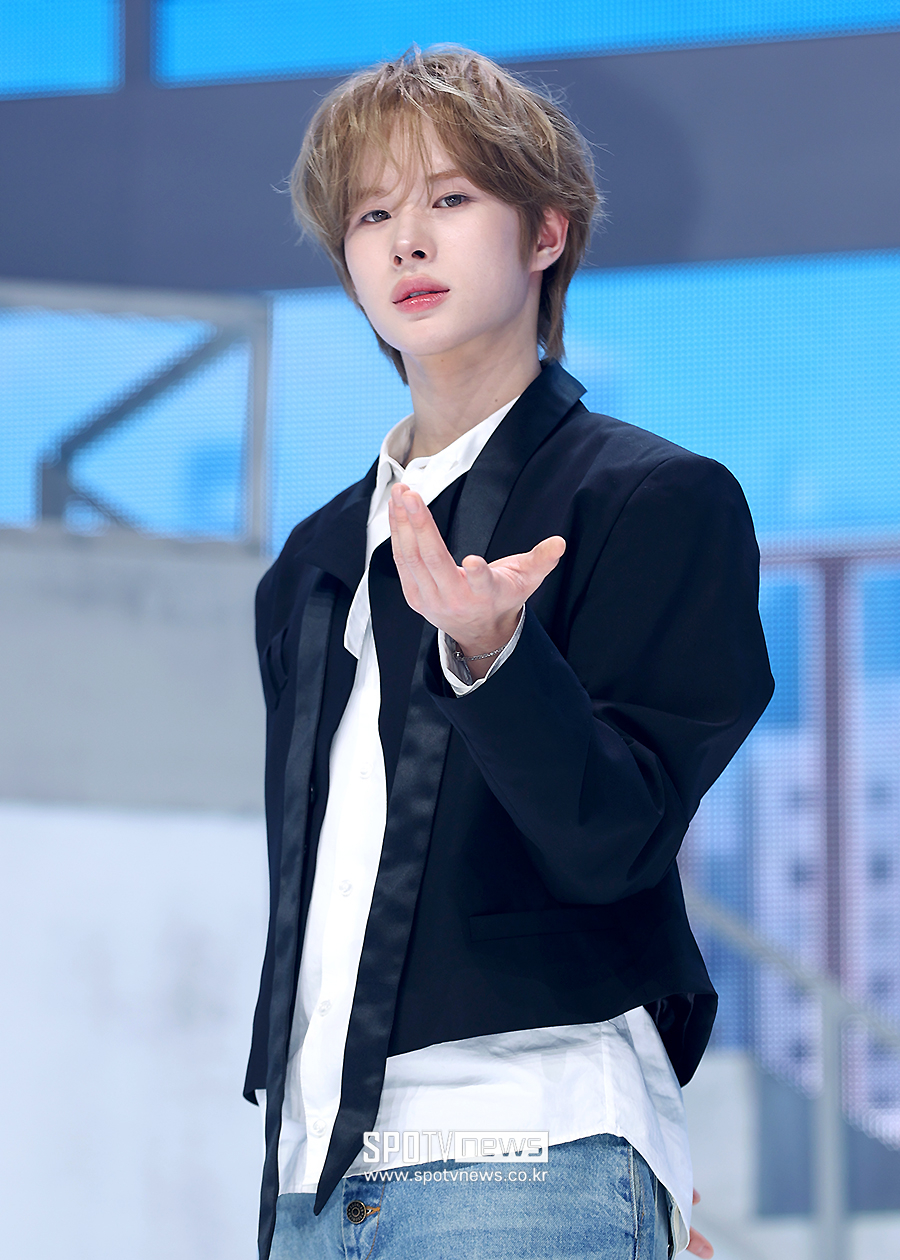 [포토S] 투어스 경민, '널 따라가'