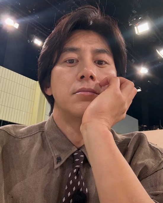 ▲ 고수가 셀카를 게재해 눈길을 끌었다. 출처|고수 인스타그램