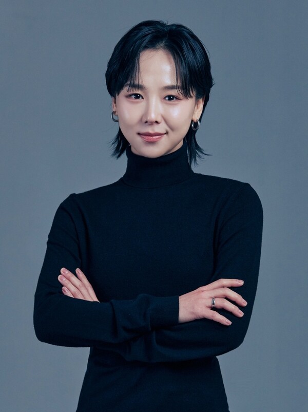 ▲ 가수 김보경이 엠유엠더블유와 전속계약을 체결하고 새로운 도약에 나선다. 제공|엠유엠더블유