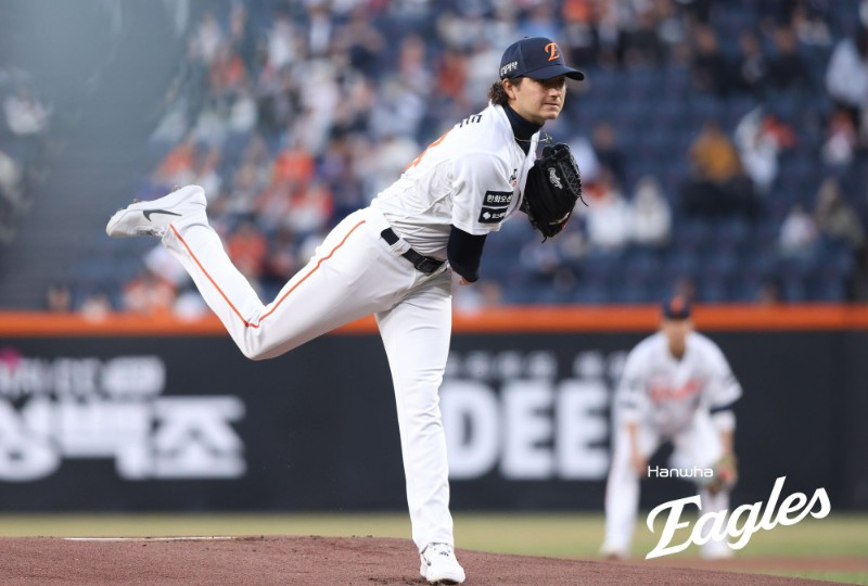 ▲ 조만간 2군 등판을 시작으로 복귀 시동을 걸 오웬 화이트 ⓒ한화이글스