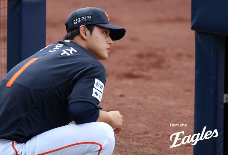 ▲ 어깨 관절와순 수술이 불가피하다는 진단을 받은 문동주는 곧 미국에서의 최종 검진을 바탕으로 수술 시점을 잡을 예정이다 ⓒ한화이글스