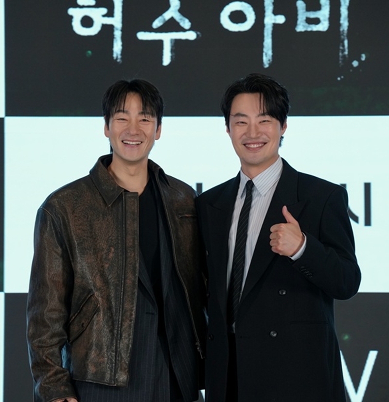 ▲ '허수아비' 박해수 이희준. 제공ㅣ스튜디오지니