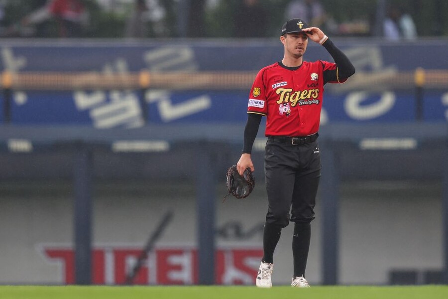 ‘10경기 타율 0.179’ KIA, 데일 고민 더 깊어지나… 2번 배치 승부수 실패, 선발 명분이 약해진다