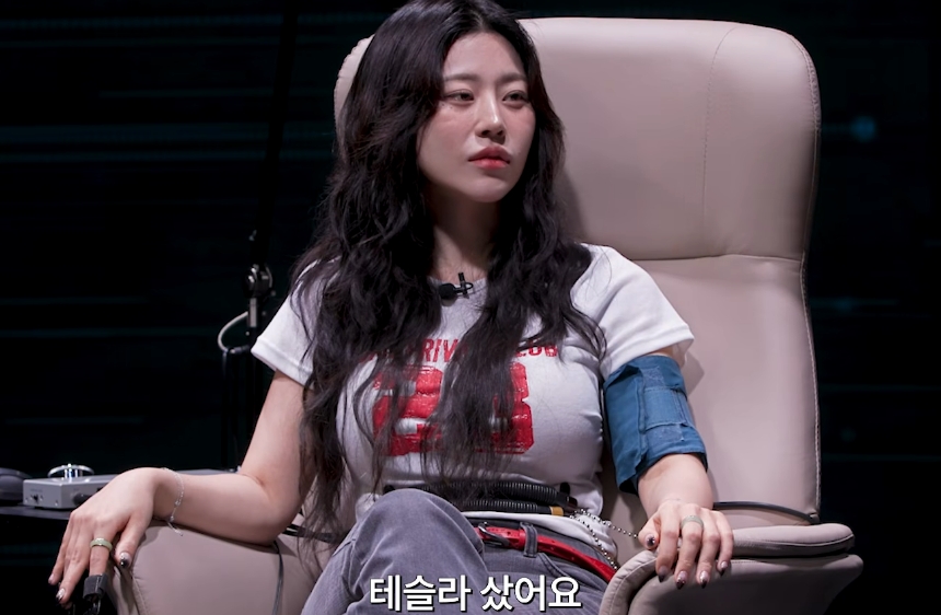 'MZ무당' 노슬비, 할머니 신령 덕에 차 바꿔…"6년 전 테슬라 주식 샀다"
